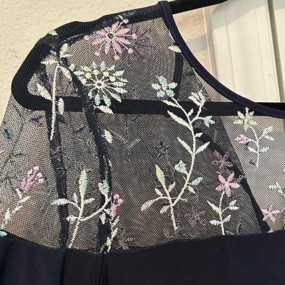 Dress with Bell Sleeves - Picture 5 of 5